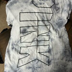 PINK Victoria's Secret Gray Tie-Dye V-Neck Top